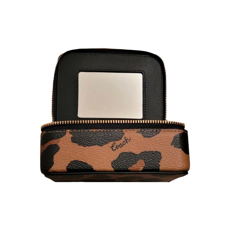 COACH Canvas Patchwork With Sm - огляд і ціна Makeup